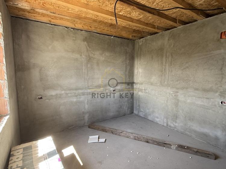 Casă individuală cu 5 camere cu Canalizare în Ciorogârla