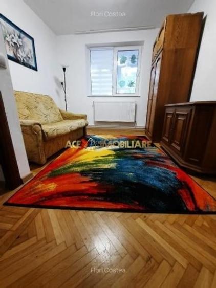 Apartament cu 3 camere semidecomandat, mobilat în Pajura
