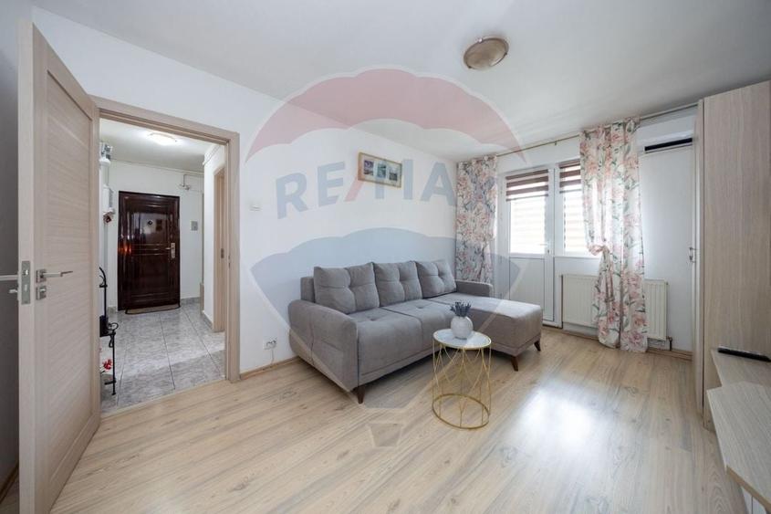 Apartament 2 camere renovat, decomandat, gata de mutare – Florilor - 2