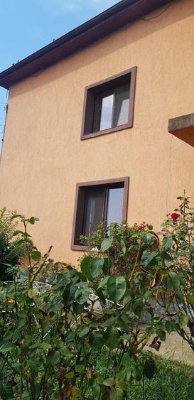 Casă cu 4 camere cu Teren 320 Mp în Central