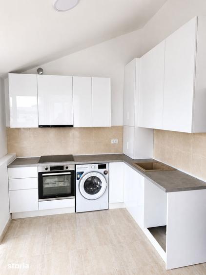 Apartament cu 3 camere decomandat în Romană