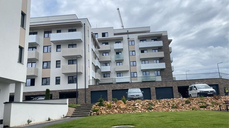 Apartament cu 3 camere în Aeroport