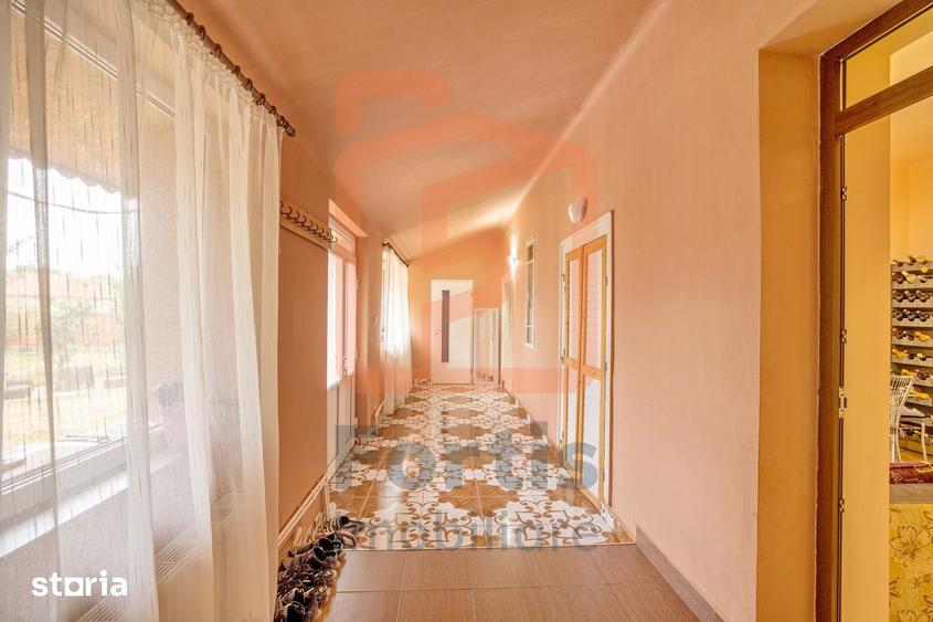 Casă cu 3 camere cu Teren 675 Mp în Roșiori