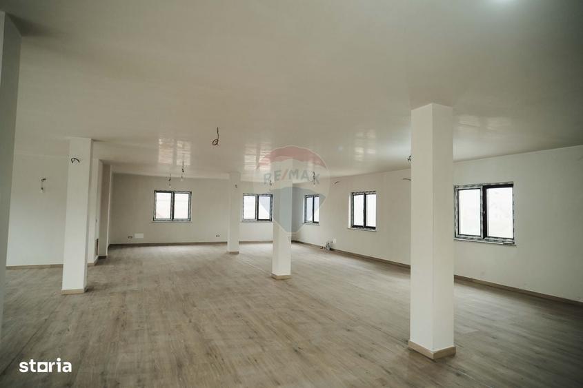 Spațiu comercial, de 200 mp, în Marginea
