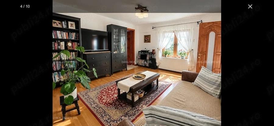 Casă cu 6 camere cu Teren 490 Mp în Vulcan