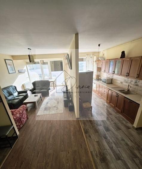Apartament cu 4 camere nedecomandat, mobilat în Central