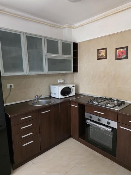 Apartament cu 2 camere decomandat în Mogoșoaia
