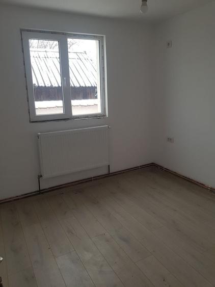 Casă cu 3 camere în Central