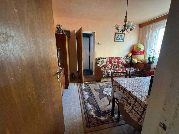 Apartament cu 3 camere semidecomandat, mobilat în Mănăștur