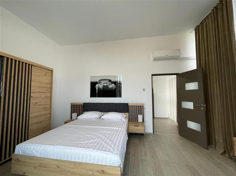 Apartament cu 4 camere nedecomandat în Babadag