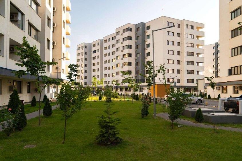 Apartament cu 2 camere semidecomandat, mobilat în Pipera