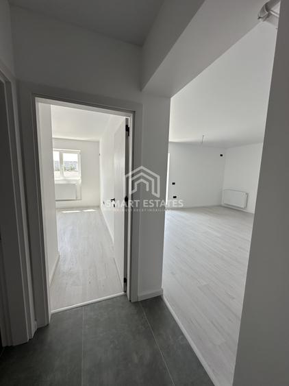 Apartament cu 3 camere decomandat în Titan