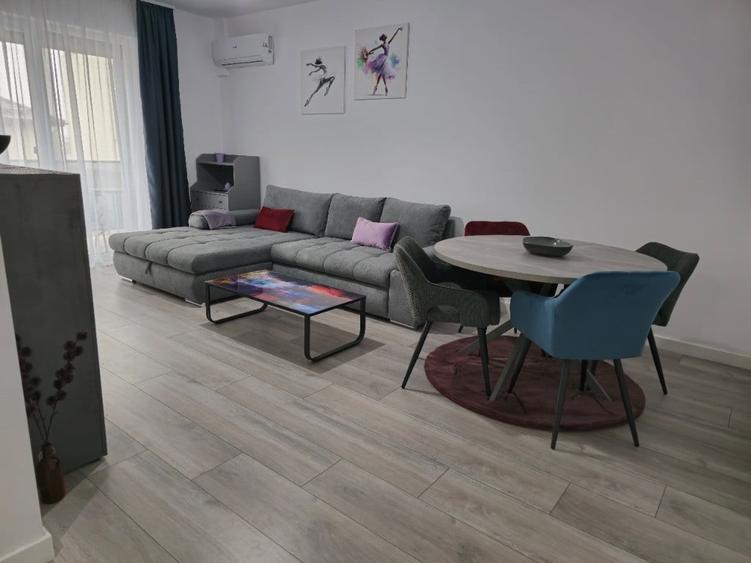 Apartament cu 2 camere decomandat în Tunari