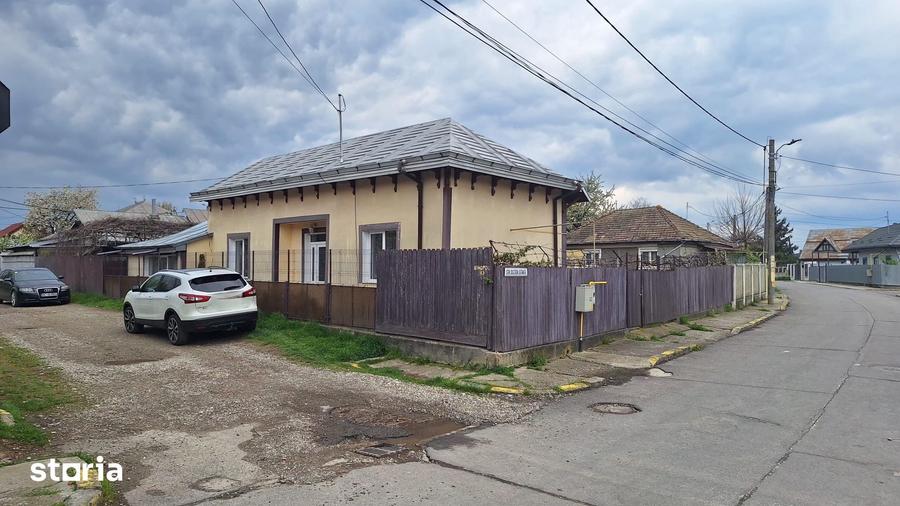 Casă cu 3 camere cu Teren 500 Mp în CFR