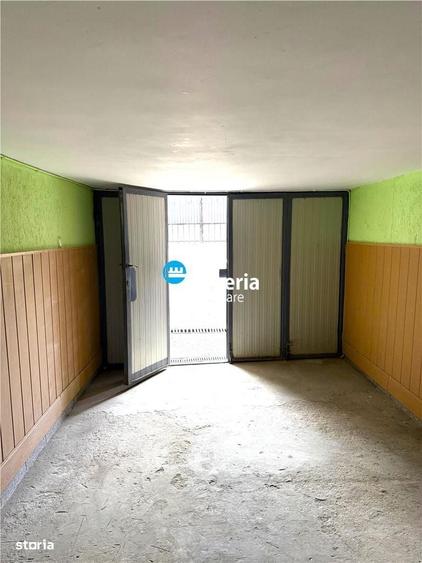 Casă cu 4 camere în Valea Adâncă