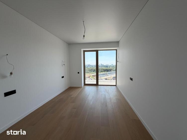 Apartament cu 4 camere decomandat în Pipera