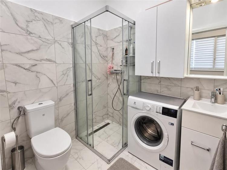 Apartament cu 2 camere nedecomandat în Central