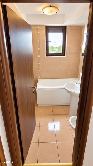 Apartament cu 2 camere decomandat în Pajura