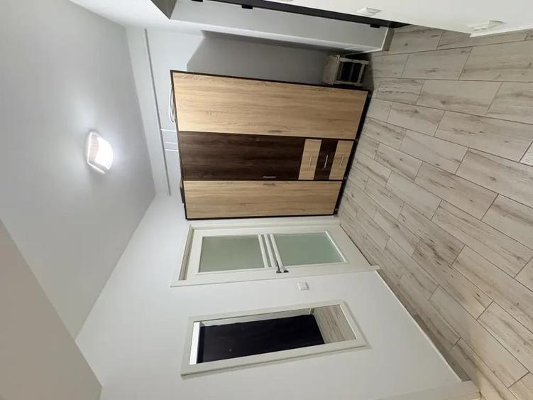 Garsonieră decomandată în Valea Lupului