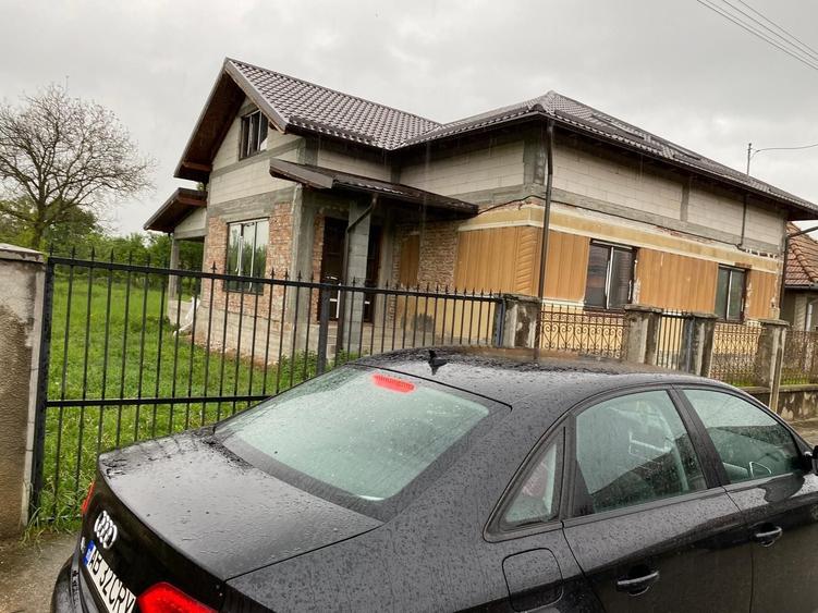 Casă cu 4 camere în Geoagiu de Sus