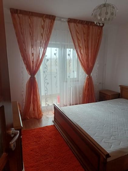 Apartament cu 2 camere decomandat în Traian
