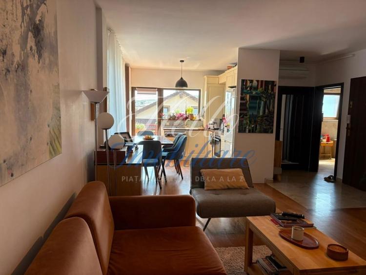 Apartament cu 3 camere decomandat, mobilat în Andrei Mureșanu