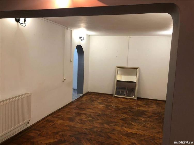Apartament cu 4 camere în Moreni