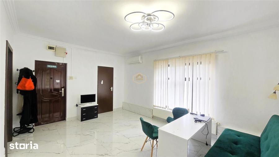 Spațiu comercial, de 40 mp, în Central
