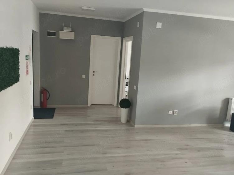 Spațiu comercial, de 57 mp, în Florești