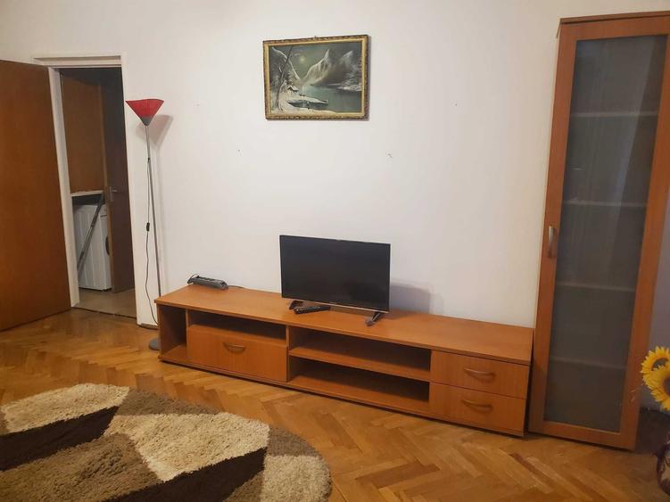 Apartament cu 3 camere semidecomandat în Nicolae Grigorescu