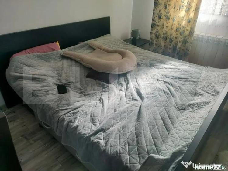 Casă cu 4 camere cu Teren 388 Mp în Siret