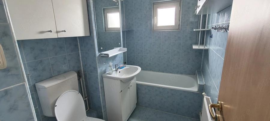 Apartament cu 2 camere semidecomandat în Girocului
