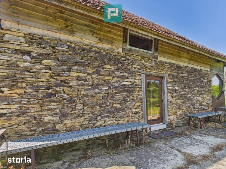 Casă cu 4 camere cu Teren 1485 Mp în Gurahonț