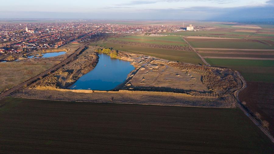 Teren agricol extravilan de 125800 mp, în Zimandcuz