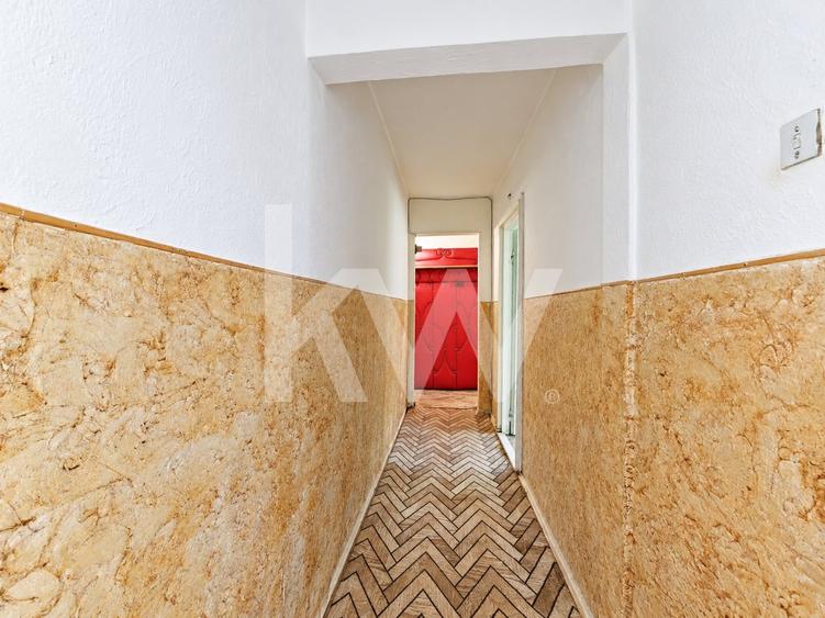 Apartament cu 3 camere decomandat în 13 Decembrie
