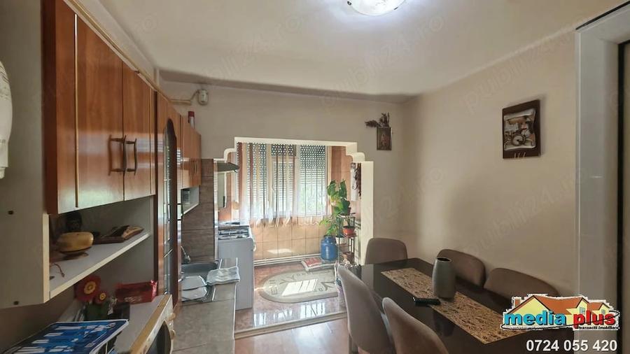 Apartament cu 2 camere decomandat în Central