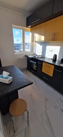 Apartament cu 2 camere decomandat în Craiovei