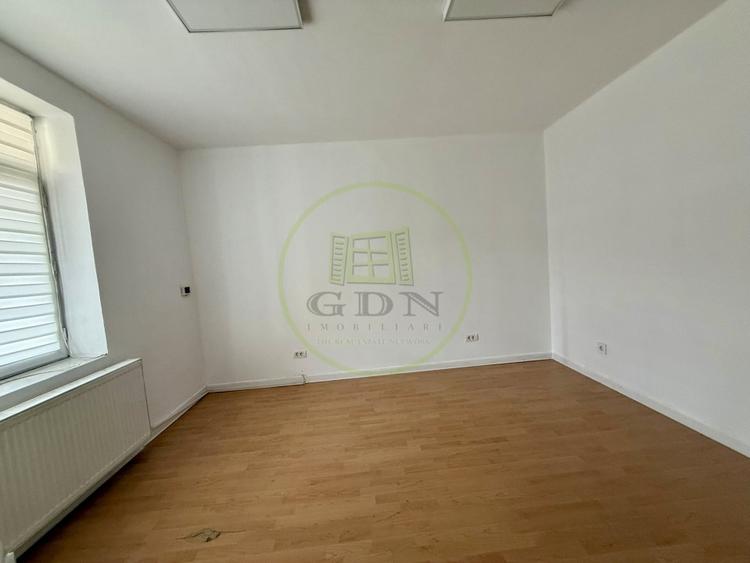 Apartament cu 3 camere decomandat în Gării