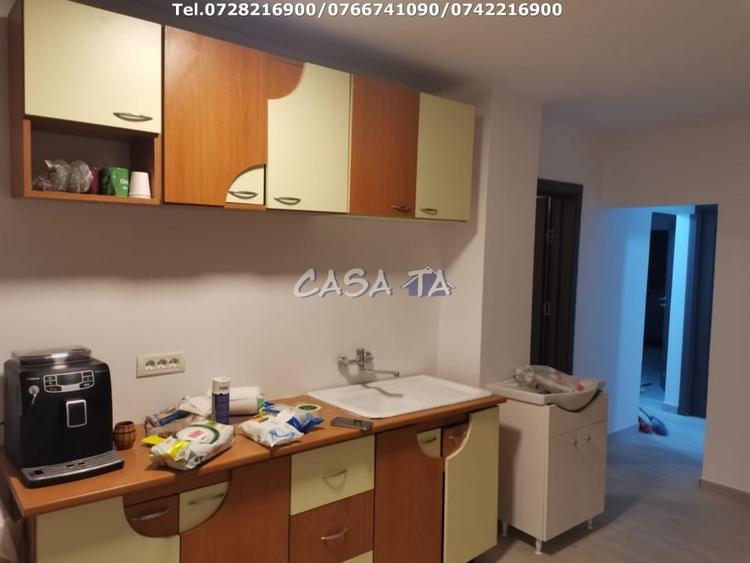 Apartament cu 3 camere decomandat, mobilat în Central