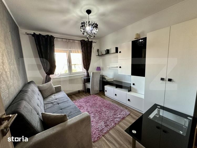 Apartament cu 4 camere decomandat în Est