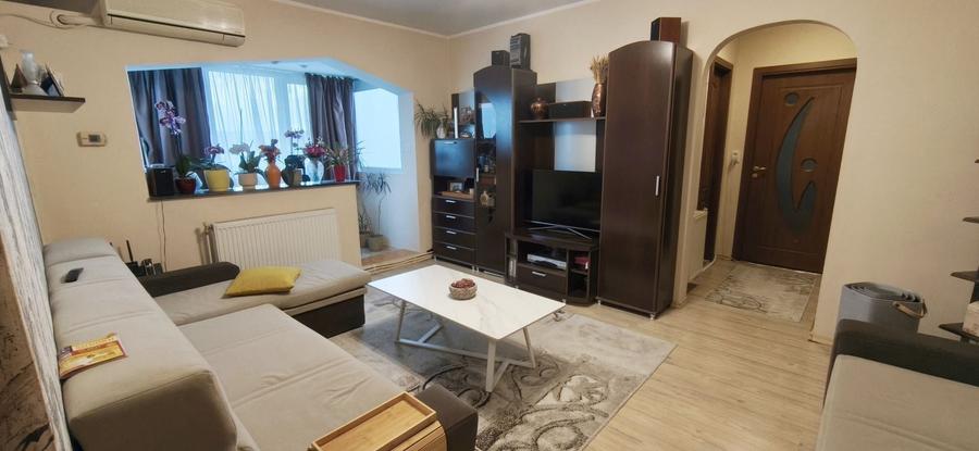 Apartament cu 2 camere semidecomandat în Cornișa