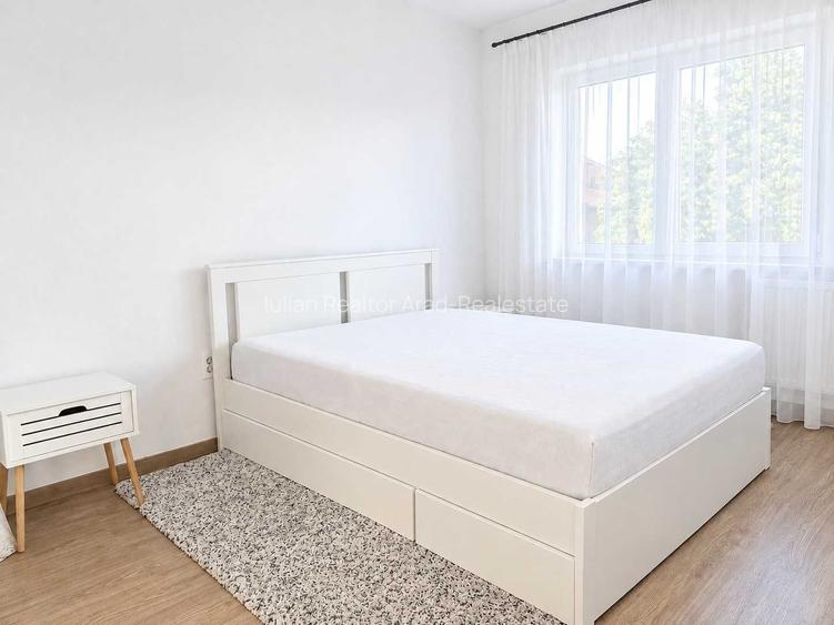Apartament de inchiriat, renovat - nou cu Centrala Termica Proprie, in Centru - zona Podgoria Arad