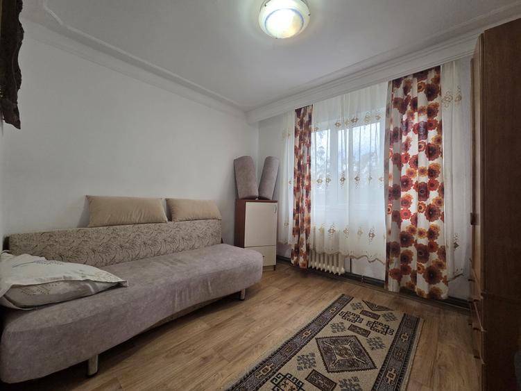 Apartament cu 2 camere decomandat, mobilat în Mircea cel Bătrân