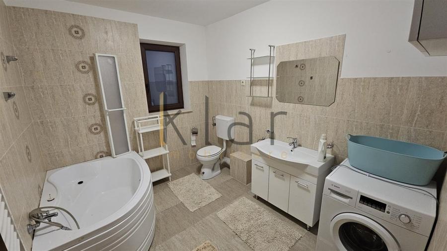 Casă individuală cu 5 camere cu Canalizare în Europa