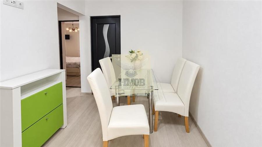 Apartament cu 3 camere decomandat, mobilat în Central