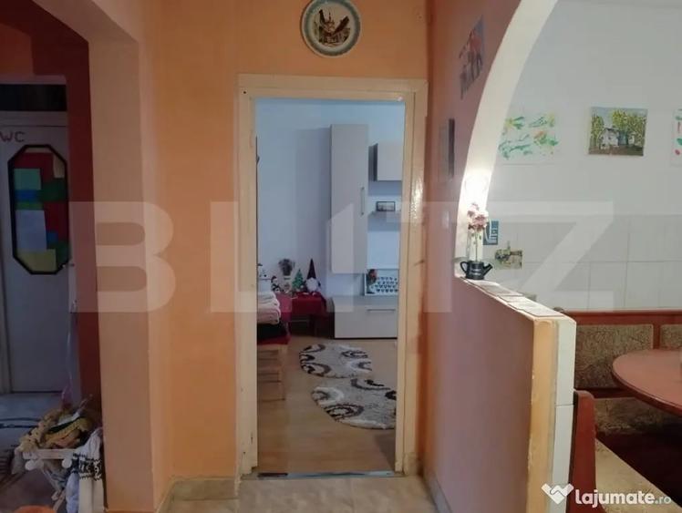 Apartament cu 3 camere decomandat în Central