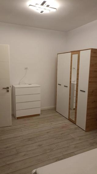 Apartament cu 2 camere decomandat în Giroc
