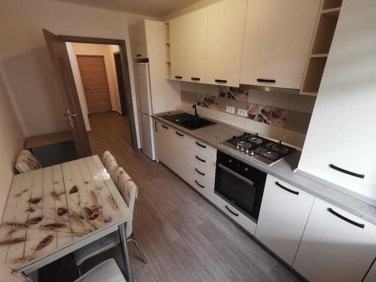 Apartament cu 2 camere decomandat în Avantgarden