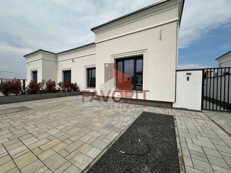 Duplex cu 4 camere cu Canalizare în Săcălaz