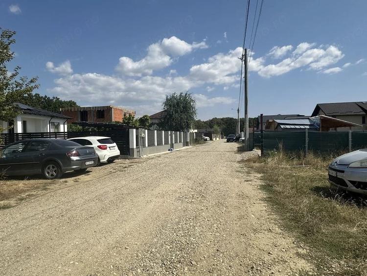 Teren de 1040 mp, în Moșoaia